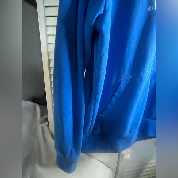 THE NORTH FACE Men's Vibrant Blue Hoodie - Picture 4 of 11